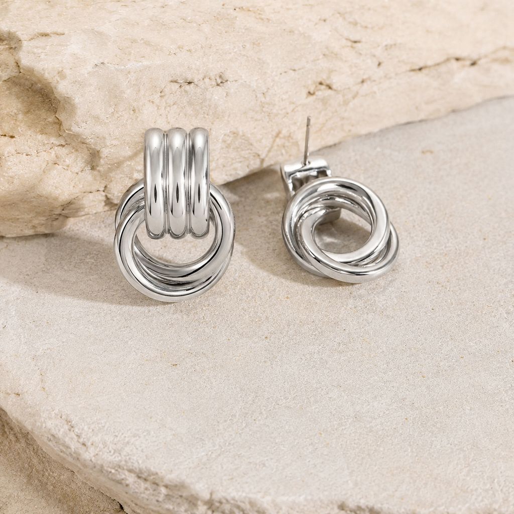 Éclat Silver Twist Earrings