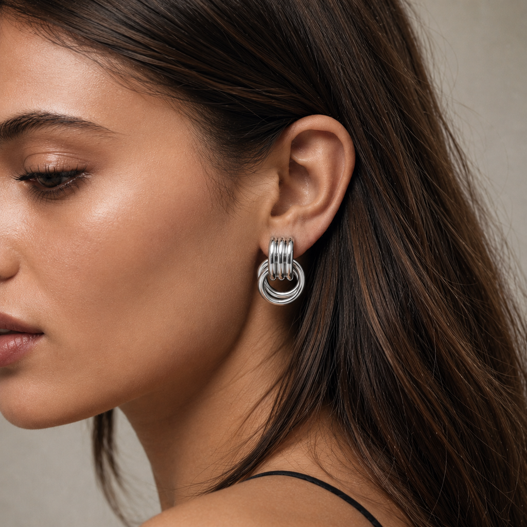 Éclat Silver Twist Earrings
