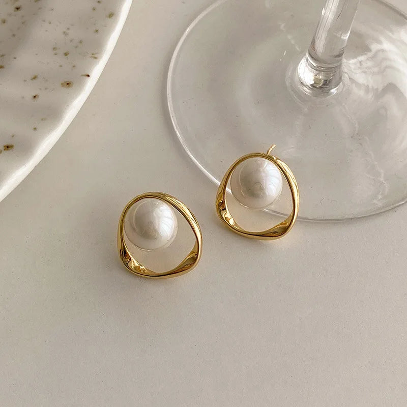 The Muse Pearl Earrings